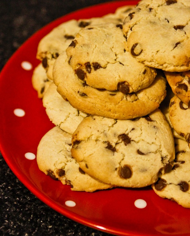 red plate choc chip cookies